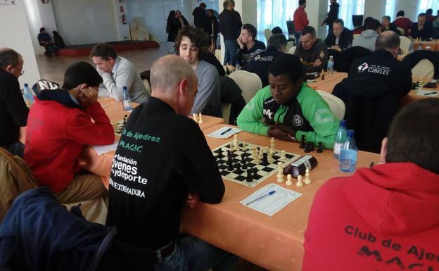 Candelario y el Magic, en cabeza en el Campeonato de Extremadura