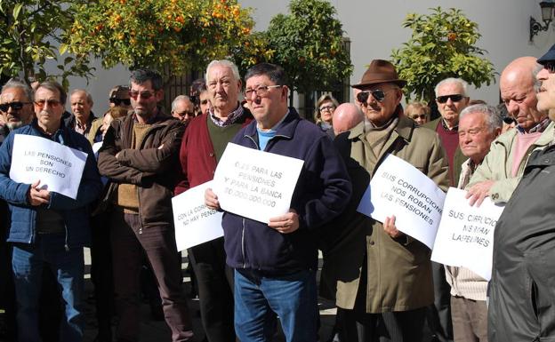 Hoy a las 12.00h concentración por las pensiones