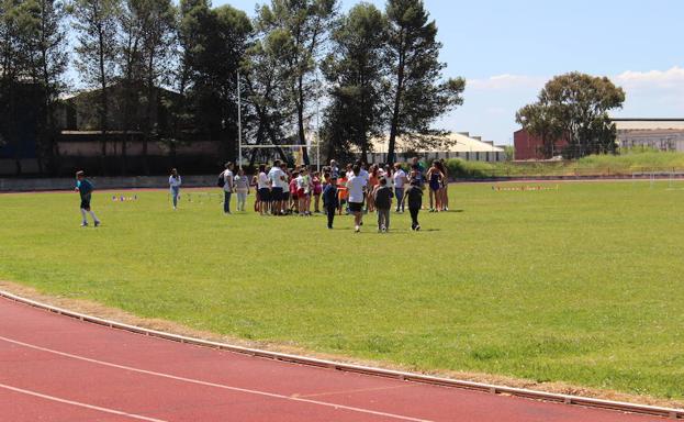 Zafra licita las obras del campo de césped artificial y la homologación de las pistas de atletismo