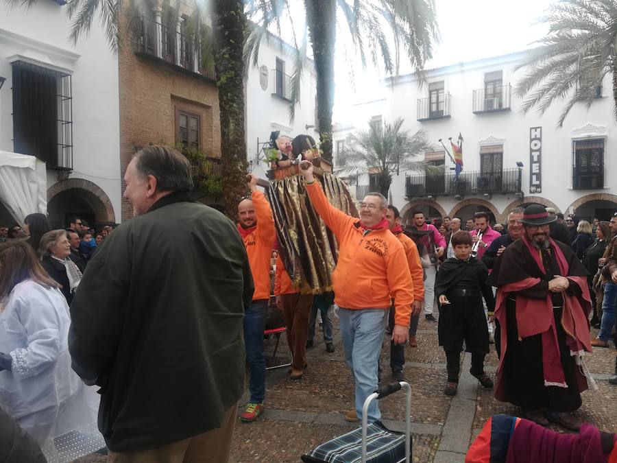 La jornada campestre se traslada al centro en la Bacanal de la Grasa
