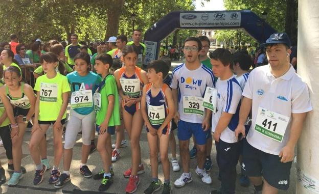 La V Carrera Caminata solidaria a favor de la asociación Down Zafra bate récord de participación