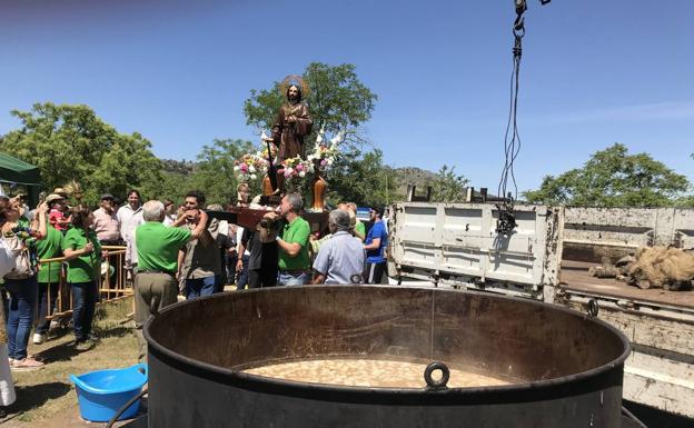 Gran ambiente y mucho calor en el día de San Isidro