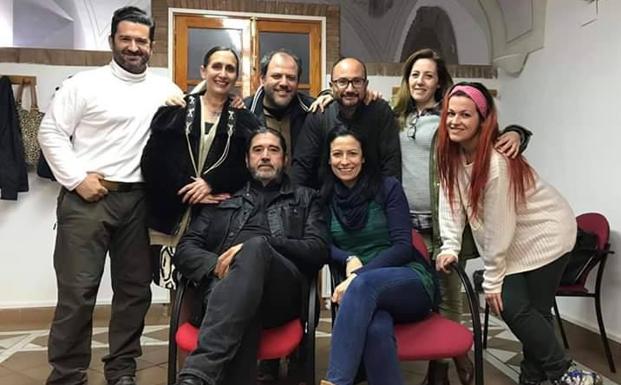 La 'Taberna de los Cuatro Vientos' es llevada a escena por 17 actores de diferentes compañías en el Teatro de Zafra