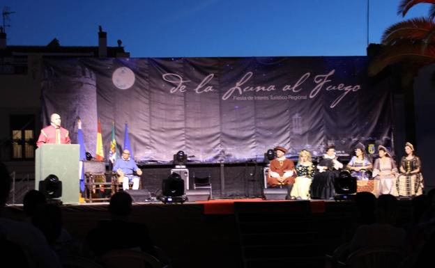 El auto inaugural De la Luna al Fuego marca el inicio de 10 días cargados de actividades que trasladarán a Zafra al Siglo de Oro
