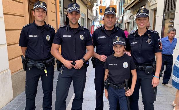Mario Suárez de 11 años se convierte en Policía Local por un día