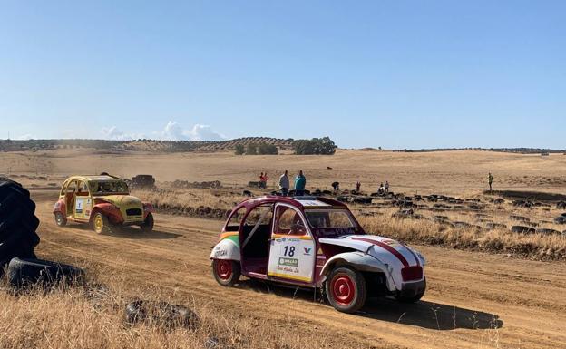 El XXV Autocross Feria de San Miguel finaliza con las victorias de Jonathan Vázquez en División II y Sergio Marques en 2CV