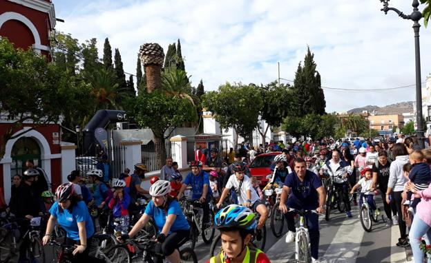 El XXXVIII Día de la Bicicleta congregó a unos 1.600 participantes de todas las edades