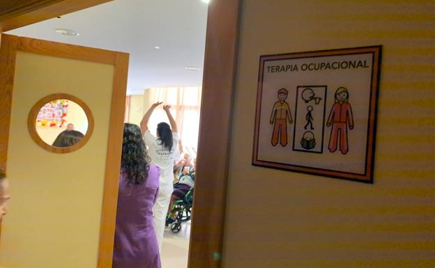 La Residencia de Mayores Alcalde José González Barrero ya cuenta con una nueva señalética fácil para sus residentes