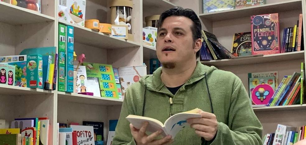 José Manuel Díez presentó en Zafra 'Setecientos caballos desbocados'