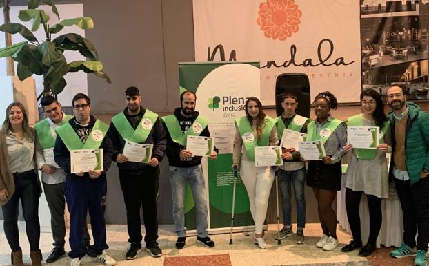 Los diez alumnos del curso 'Laboratorios de Experiencias Culinarias' celebran su particular acto de graduación