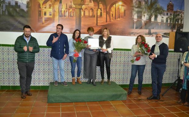 Los equipo humano del Servicio de Cuidados Paliativos recogió el VIII Galardón Gregorio Ramírez 'Gori'