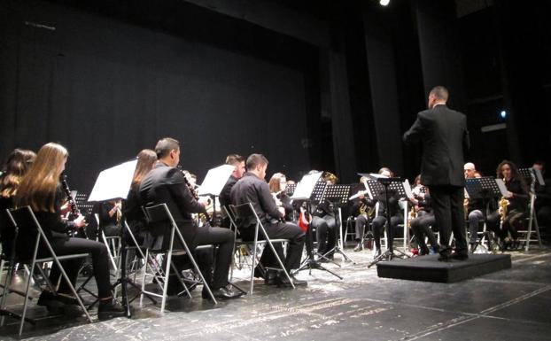 Éxito rotundo en el primer concierto de Navidad de la Banda Municipal de Música