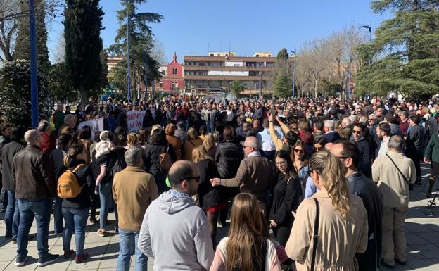 Cientos de personas se concentran en defensa del Hospital de Zafra