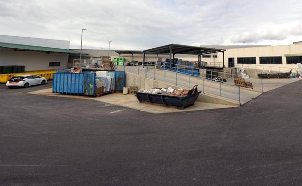 Promedio cierra el punto limpio y suspende la recogida de enseres como prevención ante el coronavirus