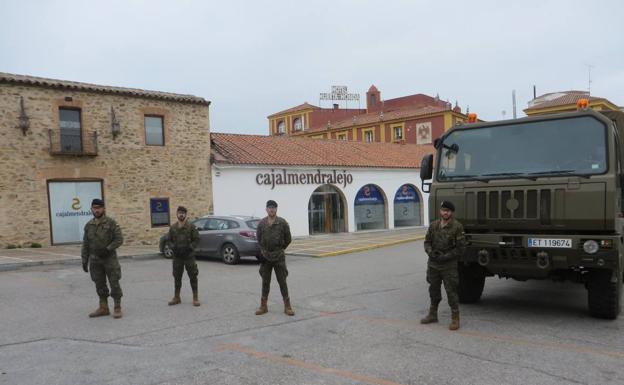 Los Cuerpos y Fuerzas de Seguridad continúan concienciando a la población de la necesidad de quedarse en casa