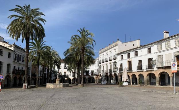 El PP se solidariza con los cofrades y con el sector hostelero por la Semana Santa