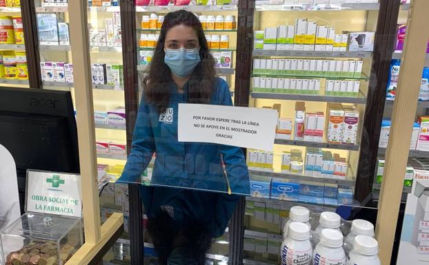 Las farmacias se convierten en referentes sanitarios para los vecinos