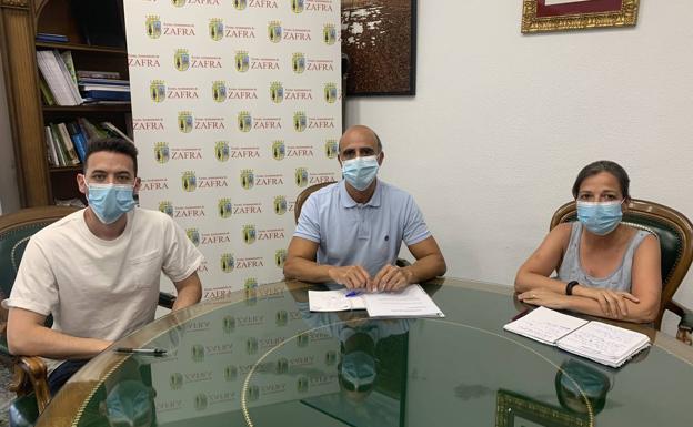 Los empleados municipales que han trabajado de forma presencial e ininterrumpida durante la pandemia recibirán un complemento de 450 euros