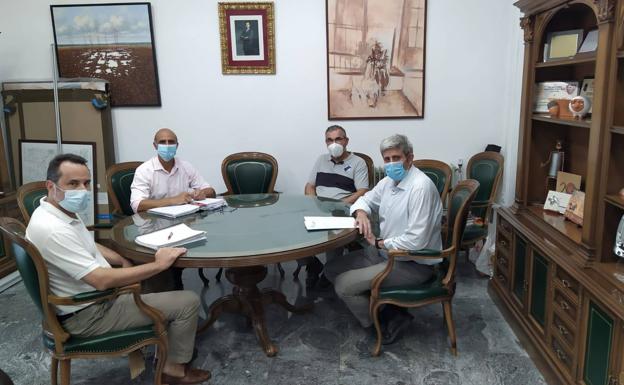 El Balneario El Raposo y Fundación ASMI presentan en Zafra su proyecto de cooperativa de personas que quieran envejecer de forma conjunta