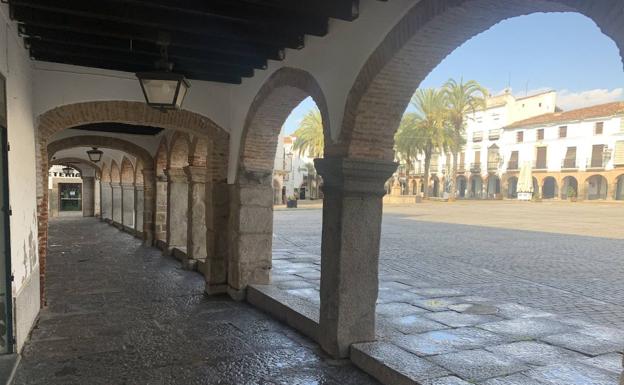 El ocio nocturno se cerrará antes y no se podrá fumar al aire libre si no se guarda la distancia de seguridad