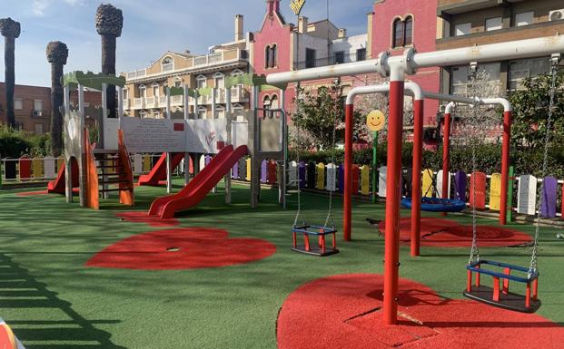 El ayuntamiento vuelve a decretar el cierre de parques infantiles y pistas deportivas de las barriadas para frenar la transmisión del coronavirus