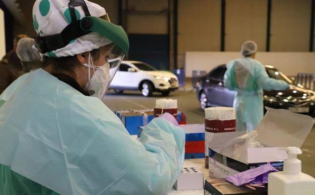 El total de casos positivos por coronavirus este martes sube hasta los 84