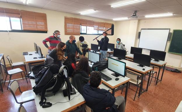 Alumnos de los institutos y profesionales se dieron cita en el IX Foro del Audiovisual de Extremadura