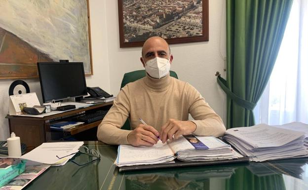 «Hoy por hoy lo más urgente es ayudar a la gente»