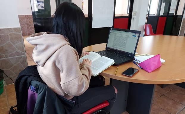 Habilitadas dos salas de estudio en la Casa de la Juventud mientras dura el traslado de la biblioteca