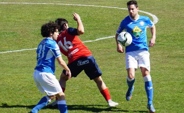 El Zafra Atlético golea al Usagre, comprime la lucha por el ascenso y logra el gol Average