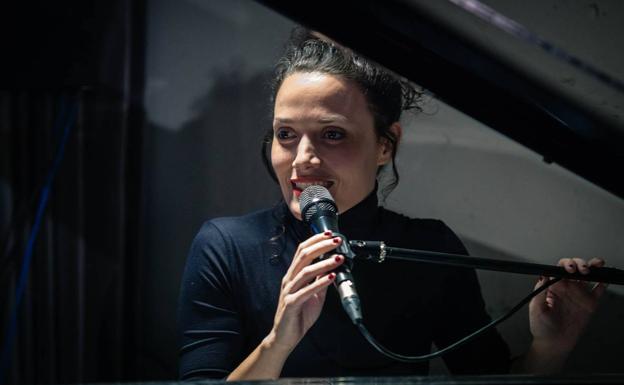 El Seminario Humanístico retoma su actividad con Sheila Blanco que canta a las poetas de la Generación del 27