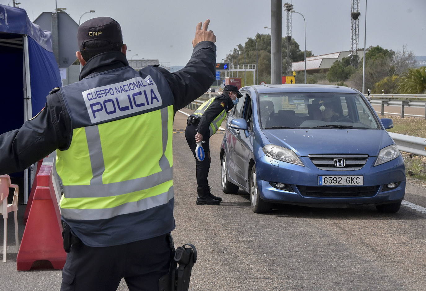 Extremadura levantará el cierre perimetral pero las reuniones en bares seguirán limitadas a cuatro personas