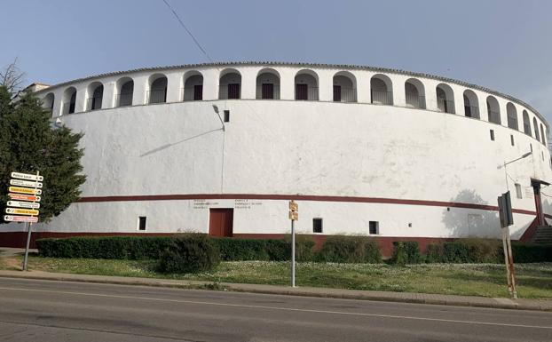 La Fundación Toro de Lidia inicia en la plaza de toros de Zafra su gira Reconstrucción 2021