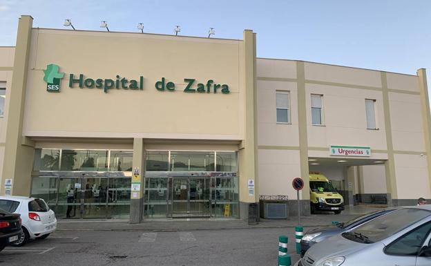 El SES contratará el mantenimiento del Hospital de Zafra y sus centros dependientes por 1,2 millones durante dos años