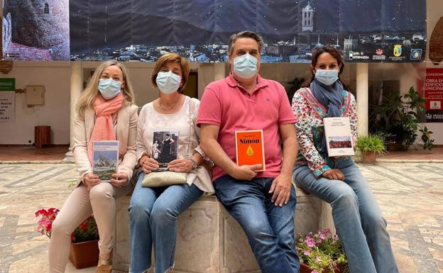 'Centroeuropa', 'Simón', 'Panza de Burro' y 'Pequeñas mujeres rojas' son las cuatro obras finalistas del XVI Premio de Narrativa Española Dulce Chacón