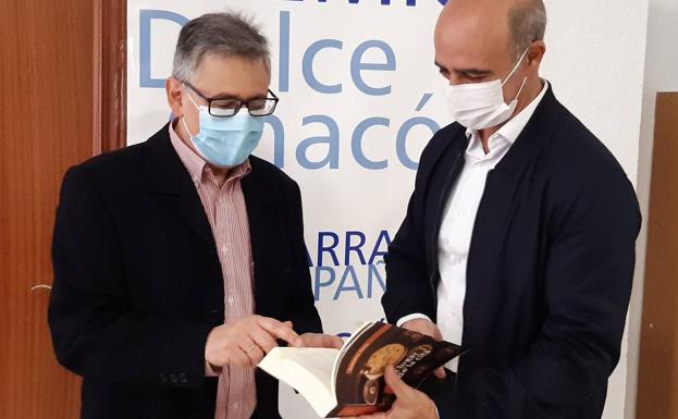Luciano Feria recogerá este sábado el XV Premio de Narrativa Española Dulce Chacón por 'El lugar de la cita'