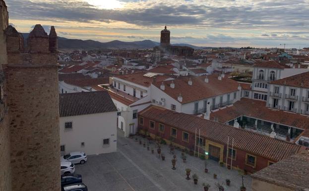 El PP pide que se adopten medidas que garanticen el descanso y tranquilidad de los vecinos de Los Cármenes y Mirasierra