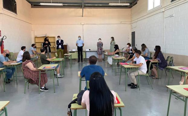 El director general de Planificación y Evaluación de Políticas Activas de Empleo y del alcalde visitaron la Lanzadera de Empleo y la Escuela Profesional