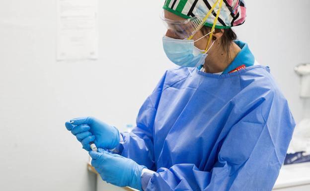 El total de casos positivos por coronavirus diagnosticados y activos se sitúa este jueves en 16