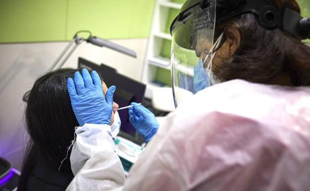 Las incidencias acumuladas por coronavirus en Zafra experimentan una notable mejoría en la última semana