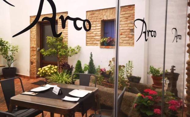 Los restaurantes Arco y La Rebotica, entre los finalistas a los premios Ensalsa, del Diario HOY
