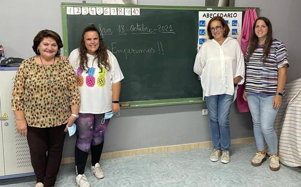 Zafra Solidaria retoma sus clases de refuerzo escolar para los niños de las familias que atiende