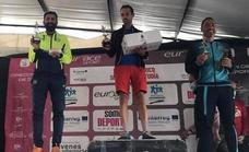Javier Izquierdo, de los Runners Uni2, segundo en su categoría en el trail de 33 kilómetros de Tentudía