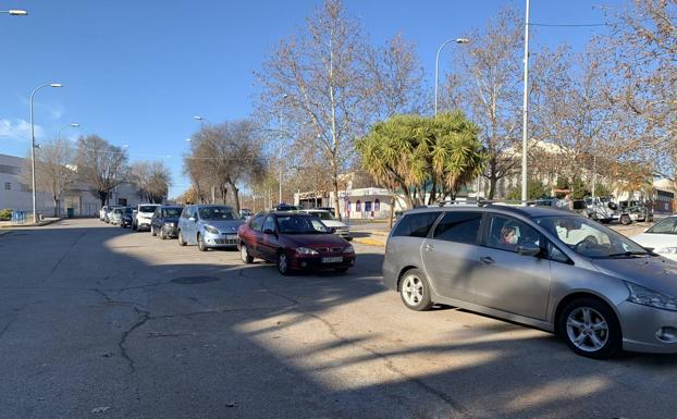 Una nueva marcha lenta de vehículos revindica que el tramo entre Zafra y Espiel sea autovía