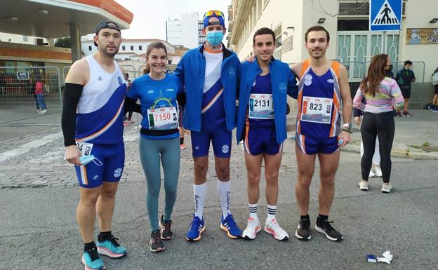 El Club de Atletismo Zafra volvió al a Media Maratón de Sevilla con 7 atletas