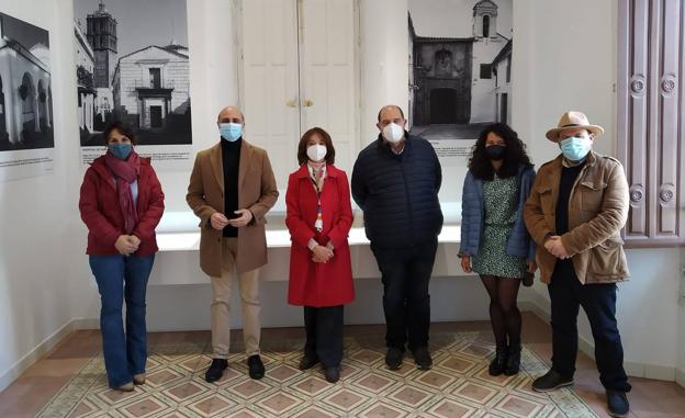 El Museo de la Medicina completa su colección con tres murales de los hospitales fundados en Zafra en la Edad Media