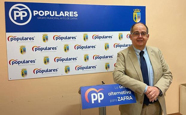 El PP denuncia que aún no se haya convocado la licitación ni haya contrato para el servicio de limpieza en los colegios