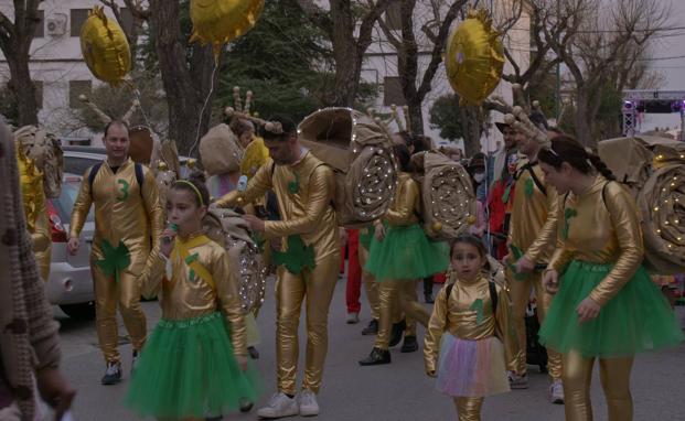 El Carnaval volvió a tomar las calles este sábado con todo su esplendor