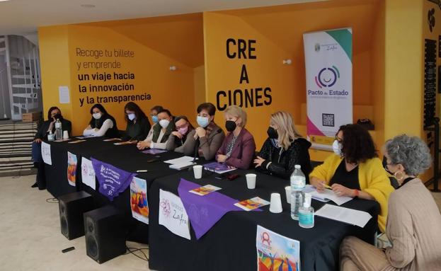 El tema de la mujer y la discapacidad volvió a ser tratado por representantes y usuarias de las distintas asociaciones