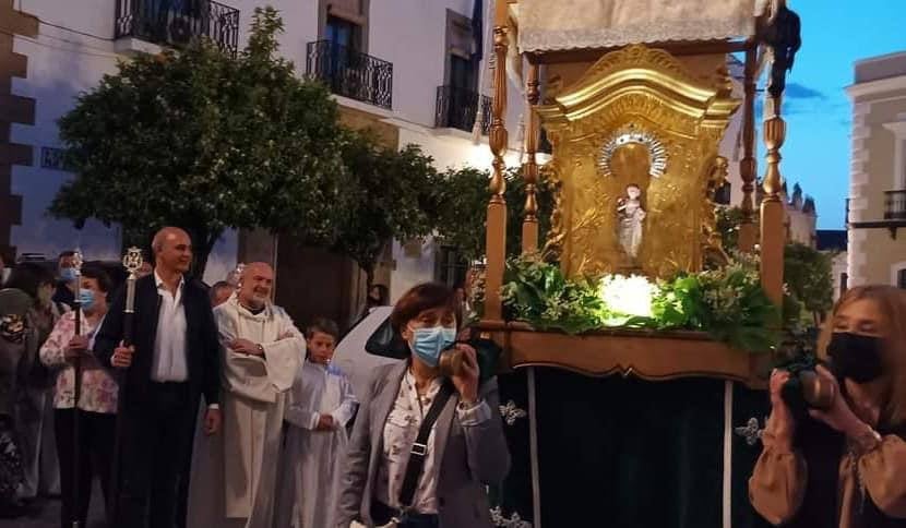 La Esperancita volvió a celebrar su procesión y velada